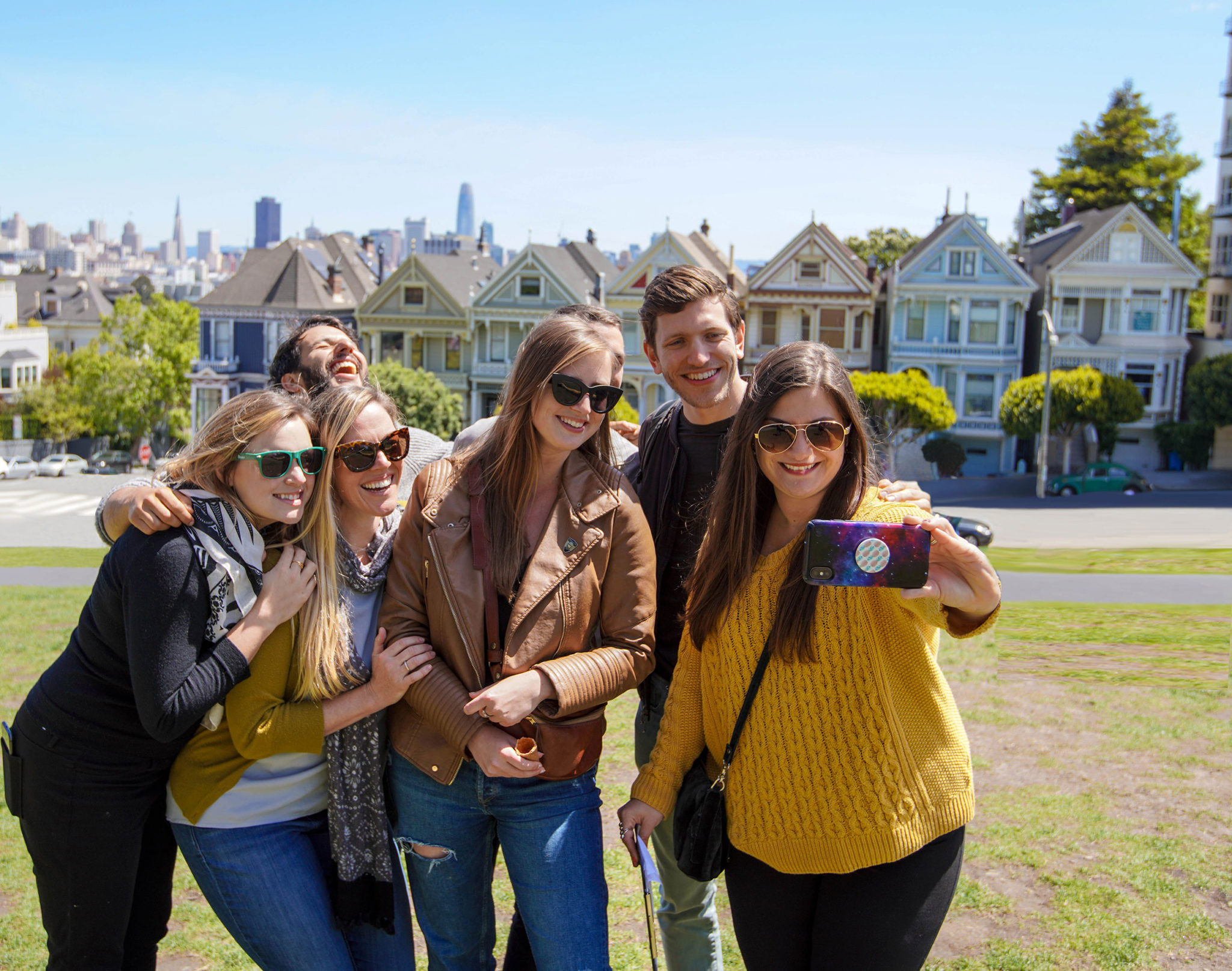 Coffee, desserts & the painted ladies on a food walk in Alamo Square